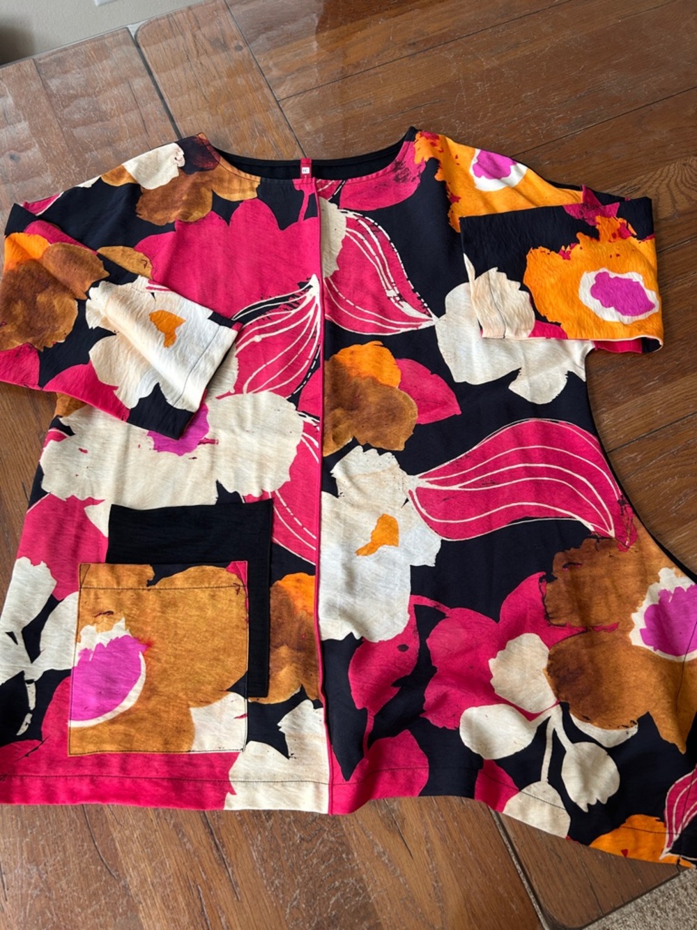 Women’s IC Collection Floral Top in Black, Pink & Cream